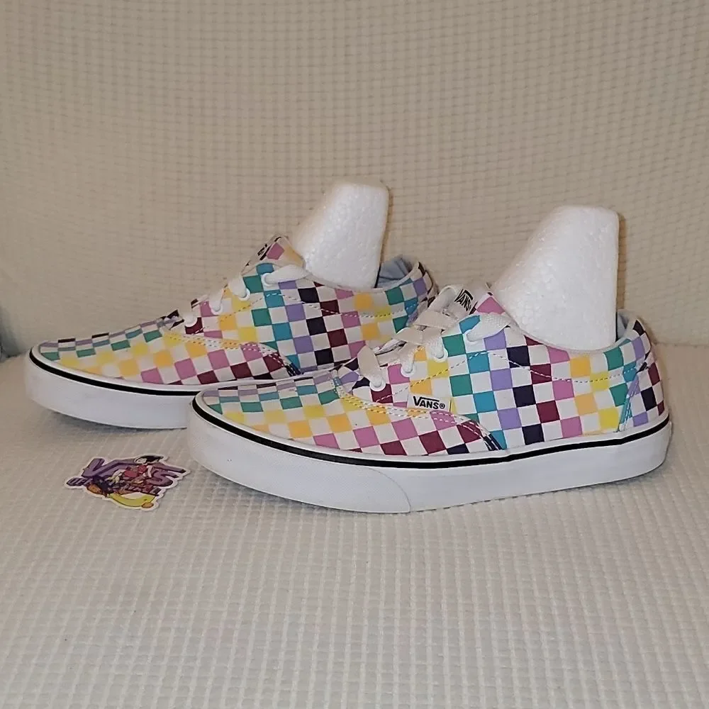 Vans Colorblock Rainbow Checkerboard Lace Up Shoes & Sticker Womens Size 5